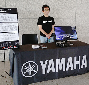 楽器・音響系企業様の展示会ブース装飾用テーブルクロス